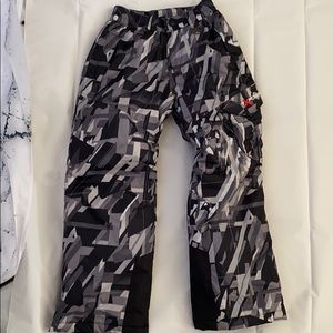 Youth snow pants size small (8) snowboard pants